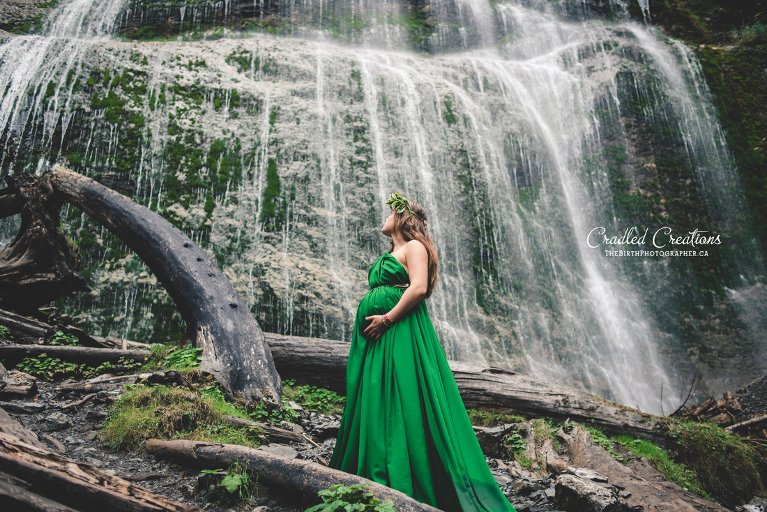 Beautiful Maternity at the Bridal falls