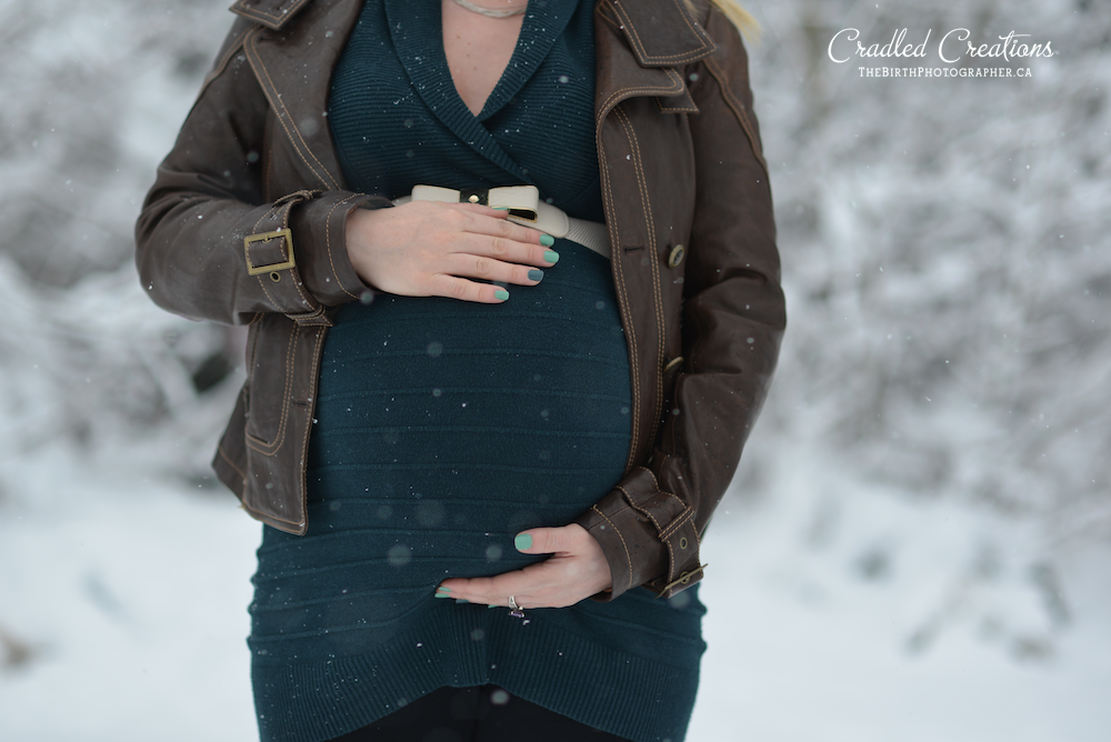 pregnant in snow