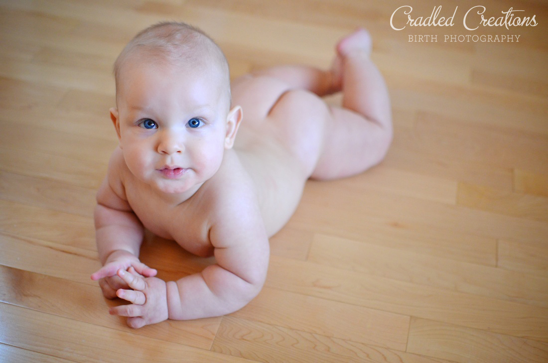 naked baby photo